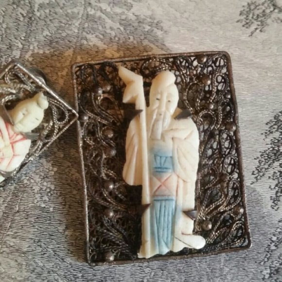 Chinese Brooch and Earrings - Picture 3 of 4